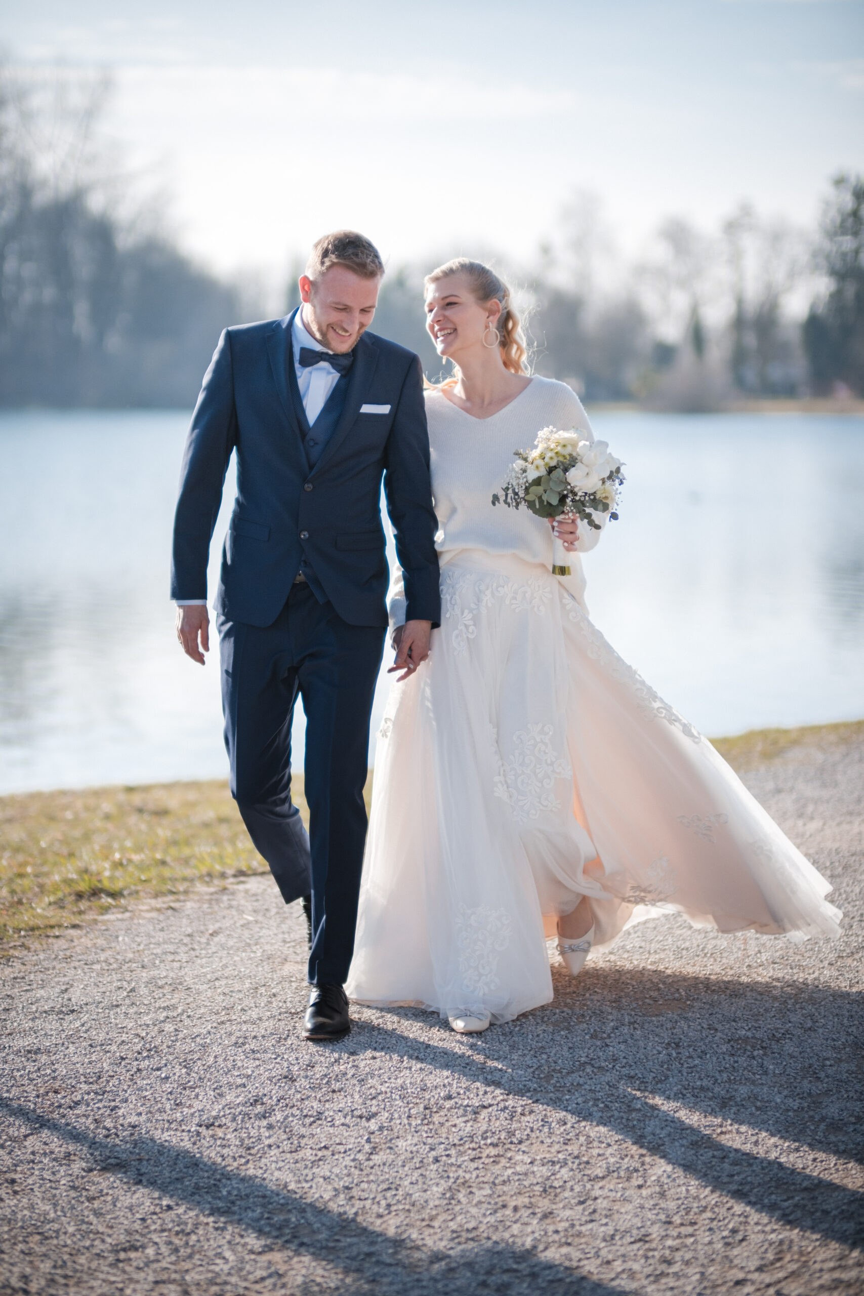 Brautpaar bei standesamtlicher Hochzeit in Augsburg